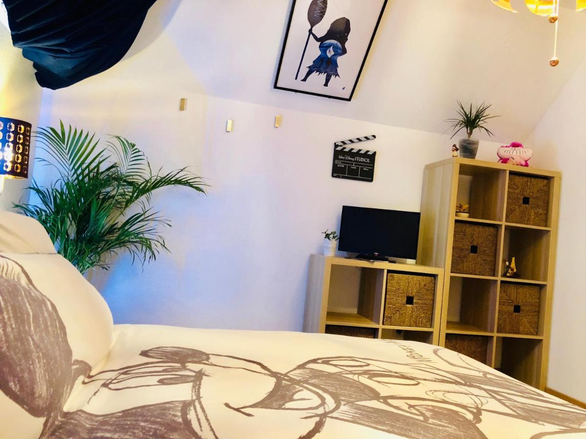 Chambres D'Hotes A Themes A 2,4Km Du Parc Magny-le-Hongre Eksteriør billede